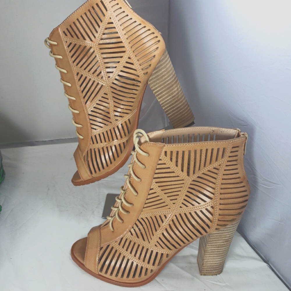 Chelsea Moreland Booties